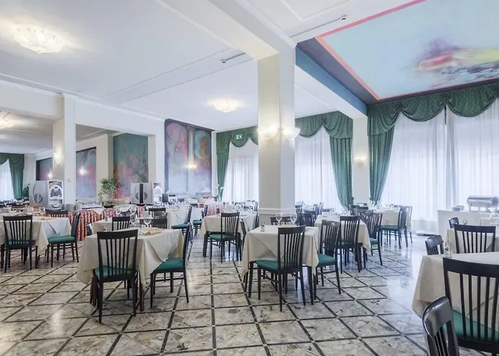 Minerva Palace Hotel 4*