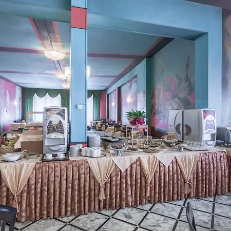 Отель Minerva Palace