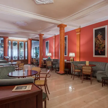 Minerva Palace Отель