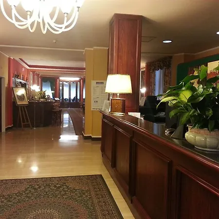 Hotell Minerva Palace 4*