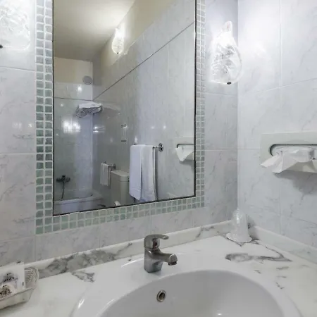 Hotell Minerva Palace 4*
