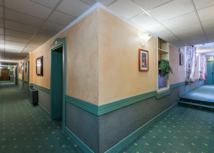 Minerva Palace Hotel 4*